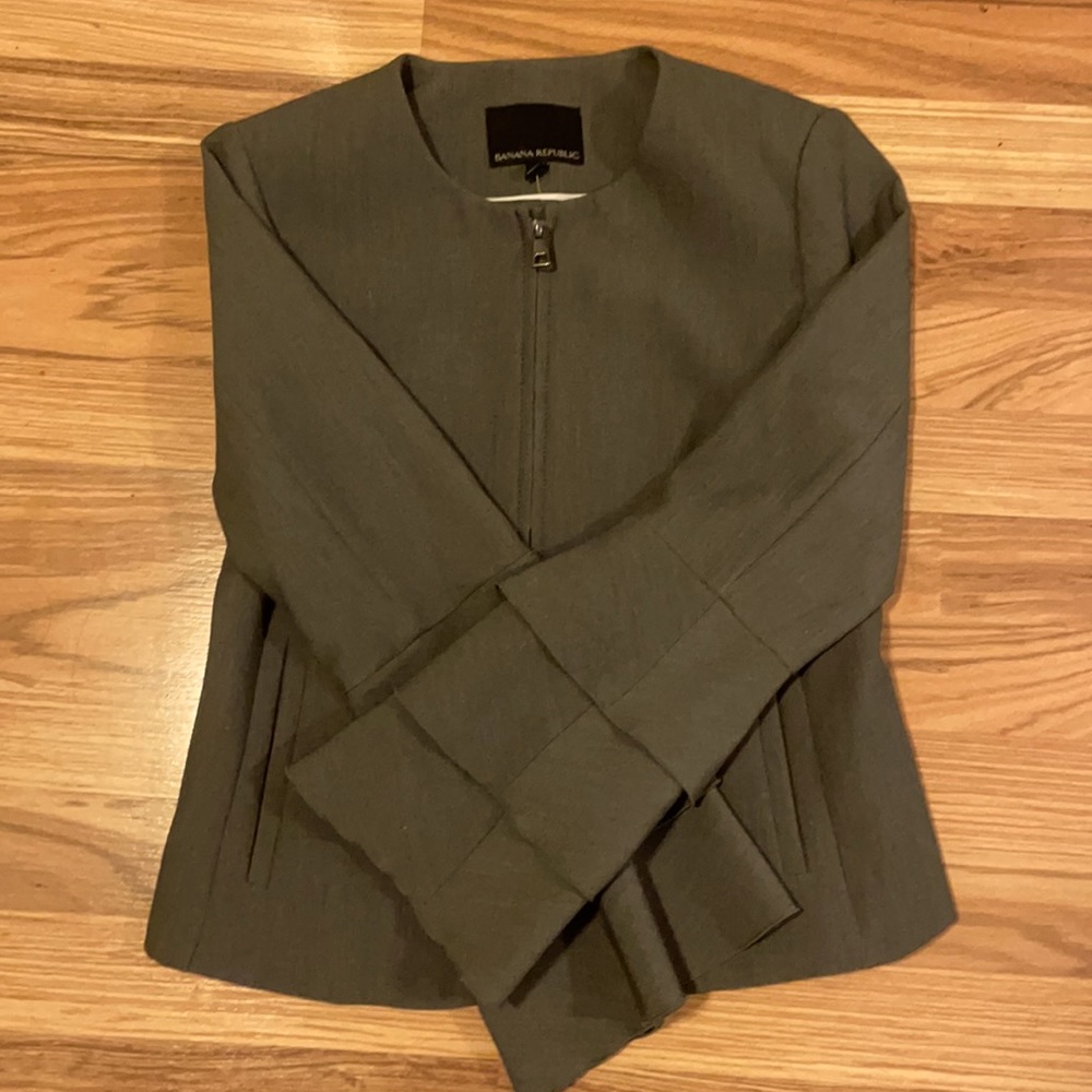 Banana Republic suit coat  women’s size 0